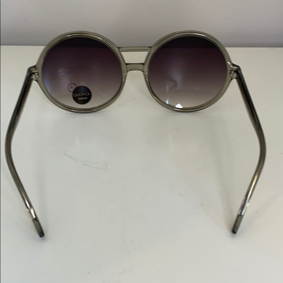 Komono Coco Black Smoke New Sunglasses - Picture 6 of 15